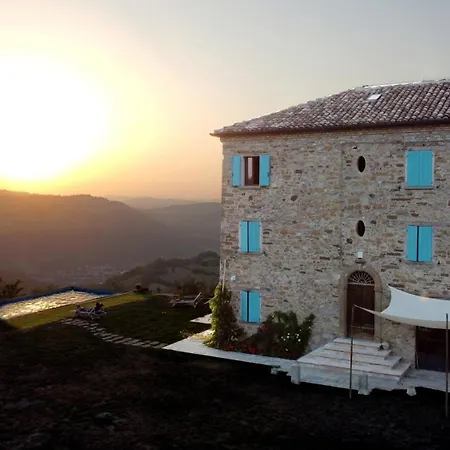 Casale Marcantonio Bed & Breakfast